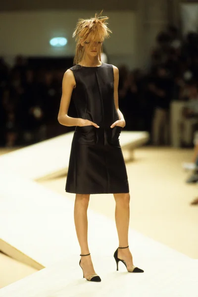 Look 27